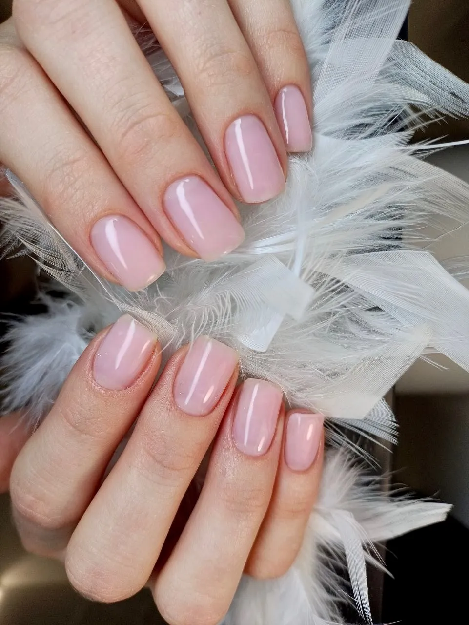 Маникюр с покрытием и укреплением